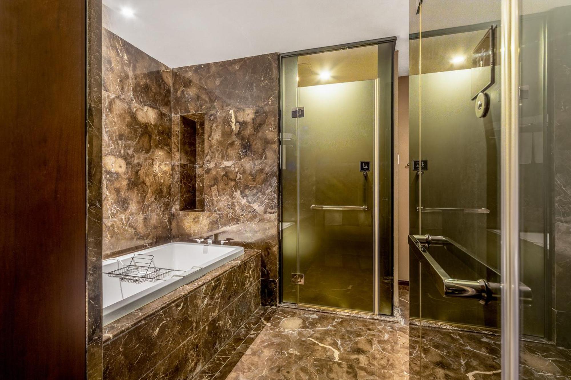 Zhonghao International Hotel Shenzhen Exterior photo
